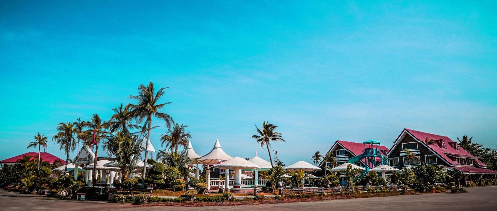 El Pescador Resort Hotel Bolinao Экстерьер фото